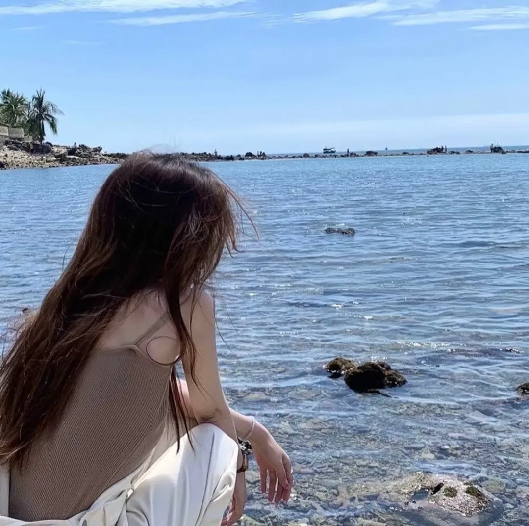 海蓝时见鲸